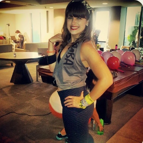 Meet your Posher, Annabelle - Picture 1 of 1